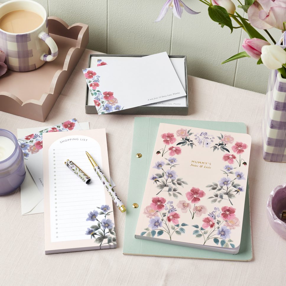 Stationery suites to inspire your Mother of the bride